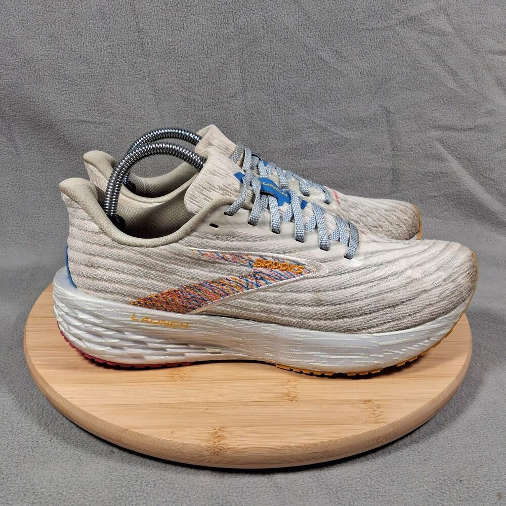 Brooks Launch 11 Women's Size 10.5 Shoes Sneakers White Running Athletic Gym
